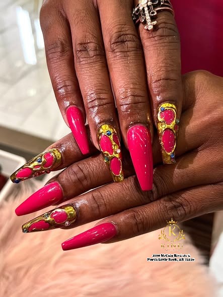 Elegant nails